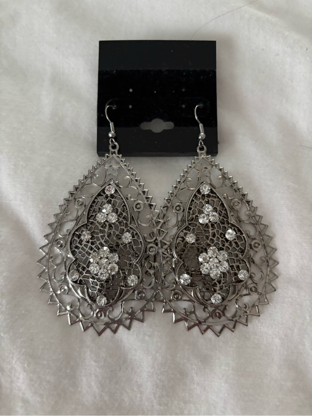 Silver Crystal Filigree Teardrop Dangle Earrings